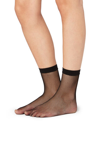 Micro-Fishnet Socks